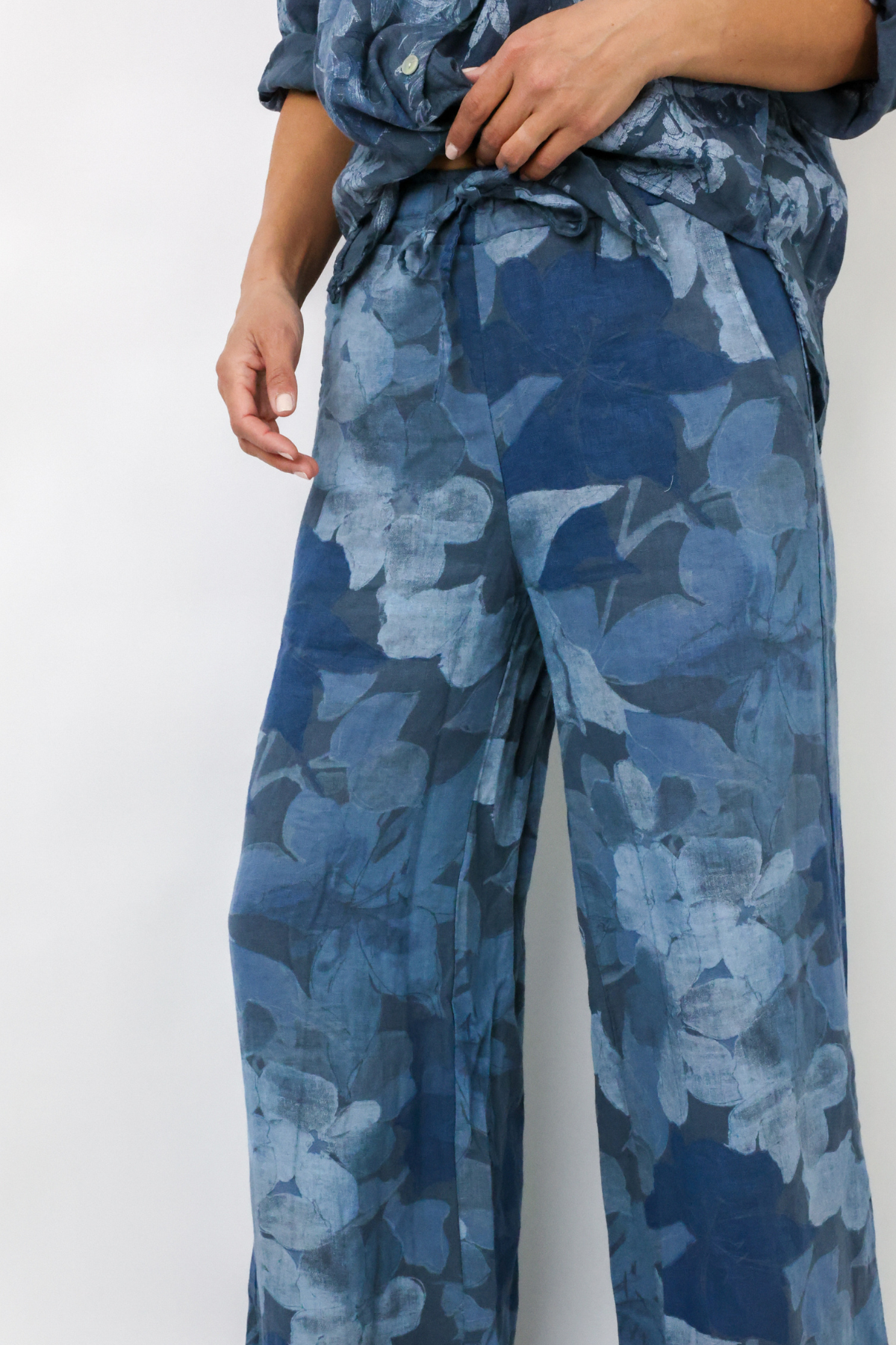 Venti6 Floral Wide Leg Pants