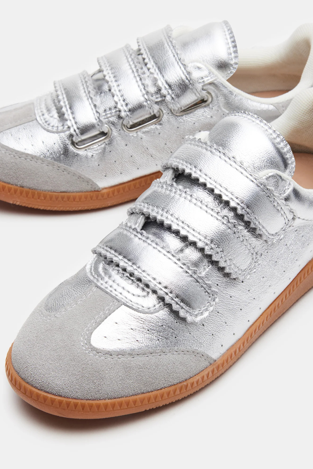 Steve Madden Momentum Sneaker